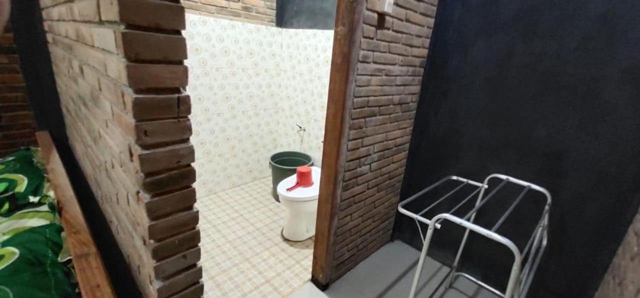 Homestay Kurnia Бантул Екстериор снимка